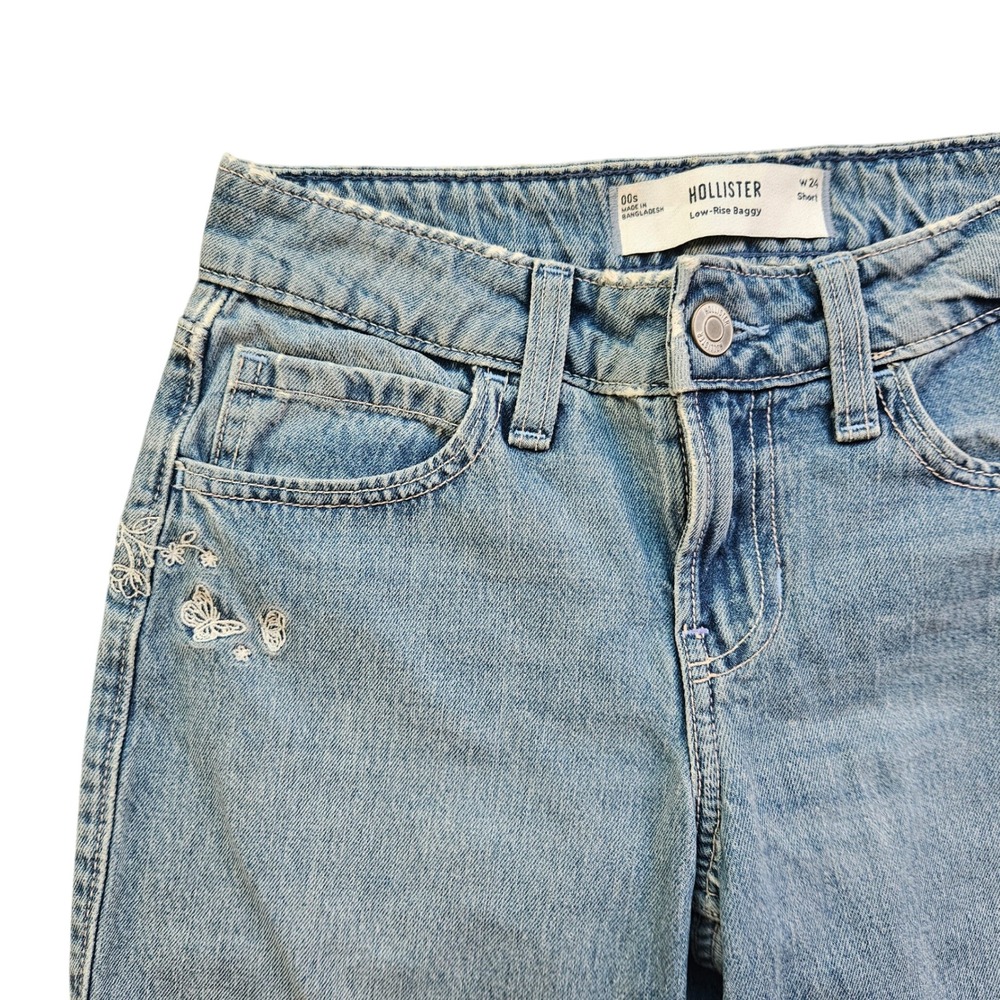 Hollister Low-Rise Baggy Jeans W24 Short Light Wash Butterfly Embroidered 00s